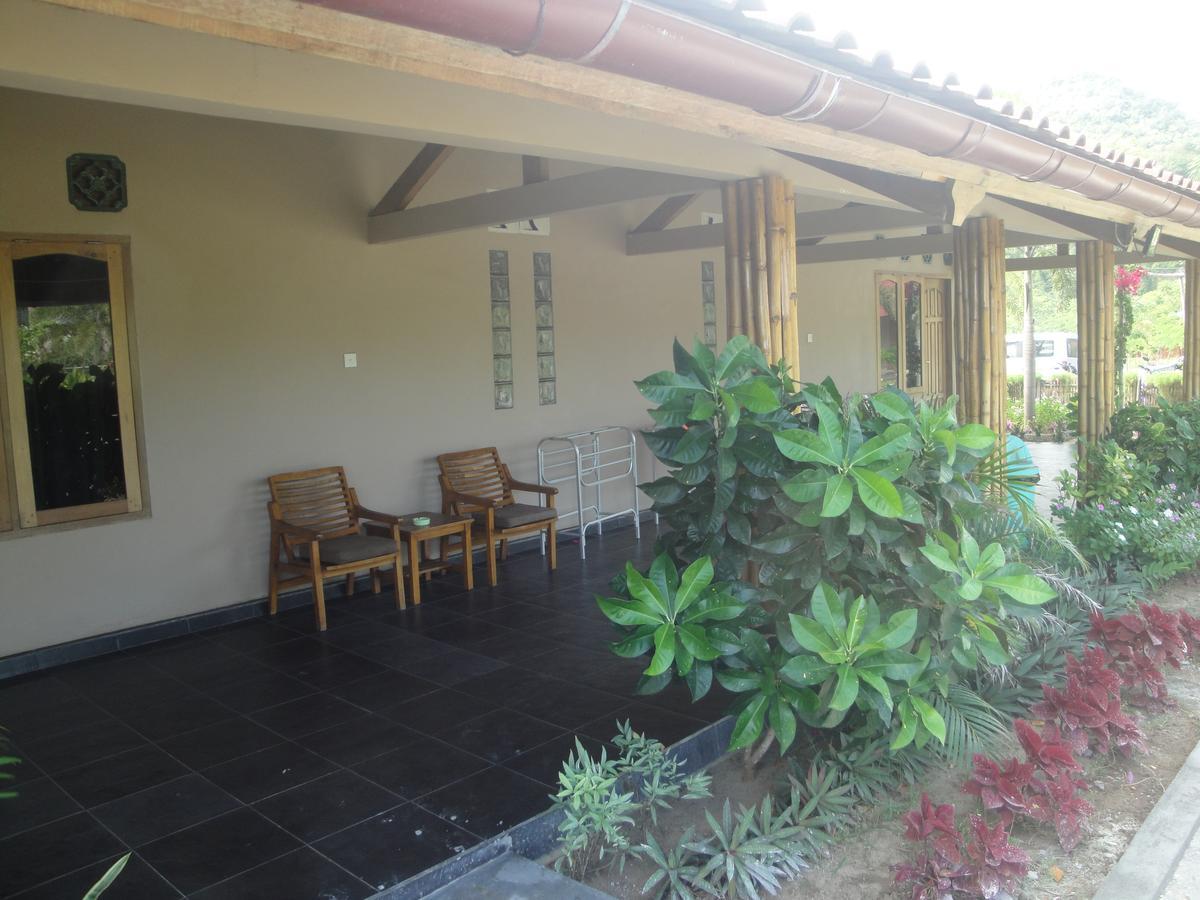 Villa Surga Sumbawa Sekongkang Luaran gambar